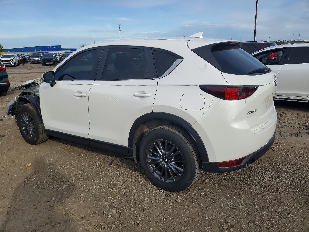 2019 Mazda Cx-5 Touring - Image 2
