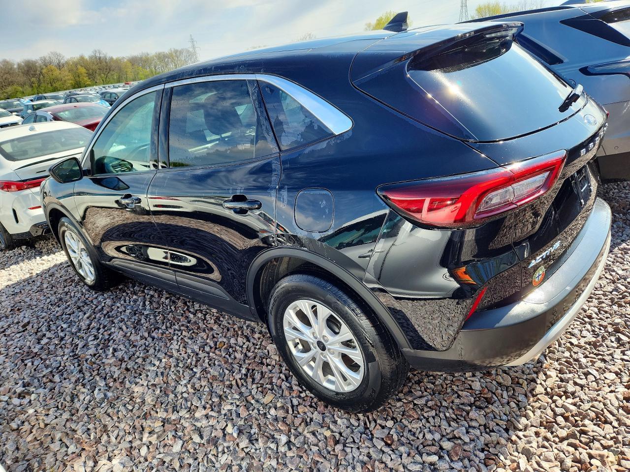2024 Ford Escape Active - Image 2