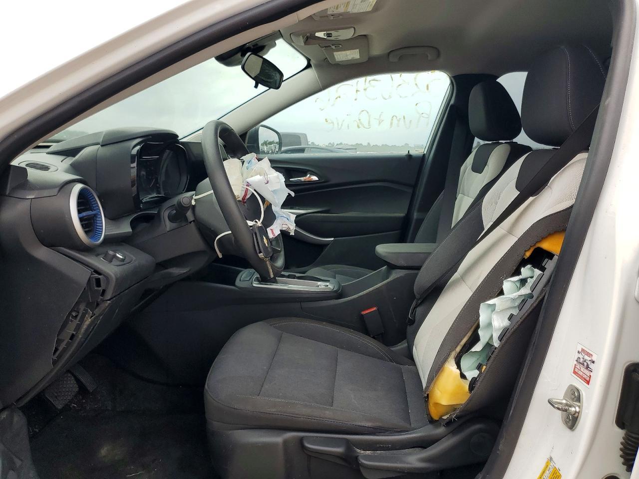 2024 Chevrolet Trax Ls - Image 7