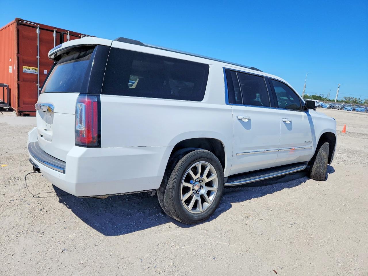 2020 GMC Yukon Xl Denali - Фото 3