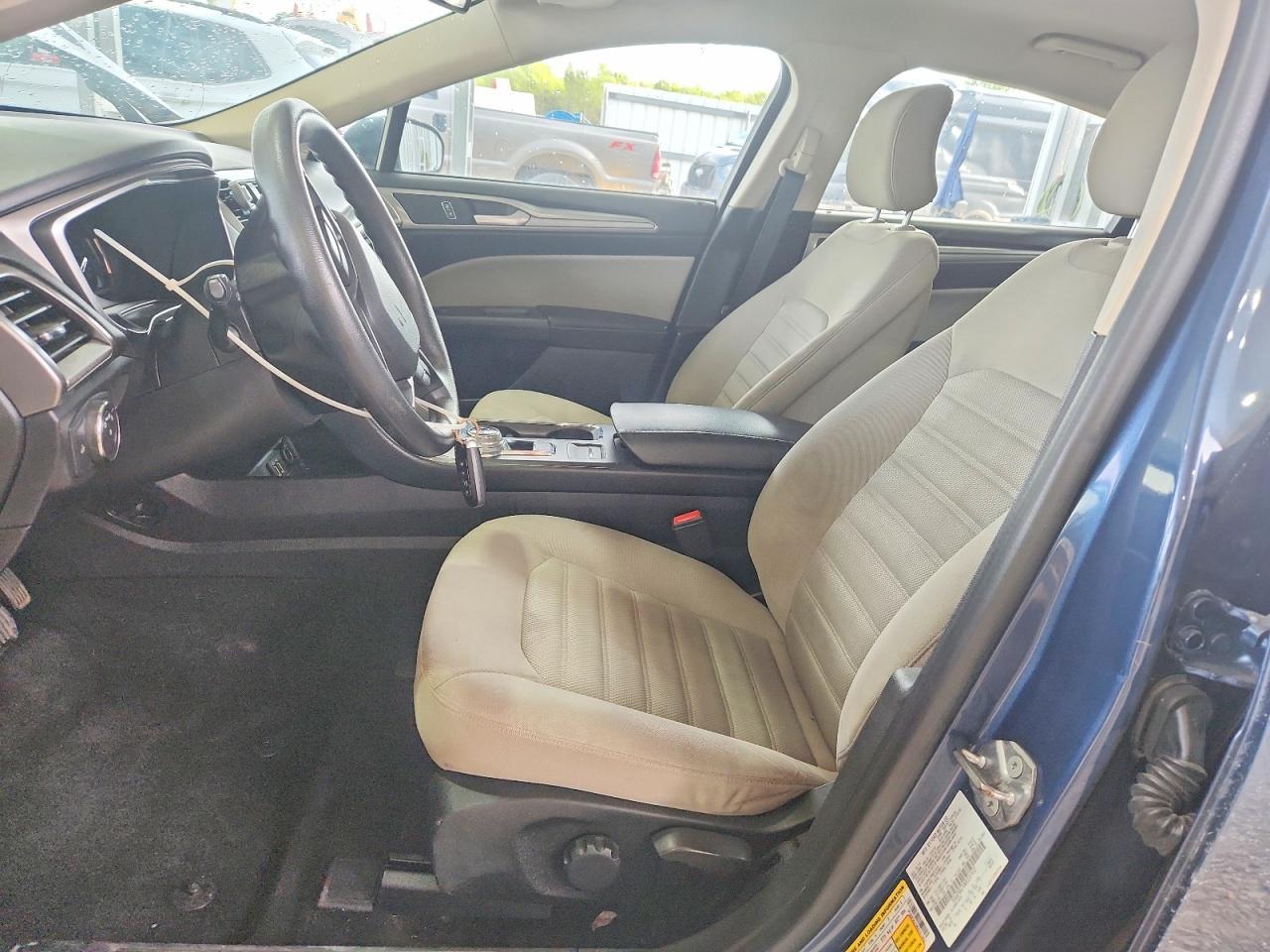 2019 Ford Fusion S - Фото 7