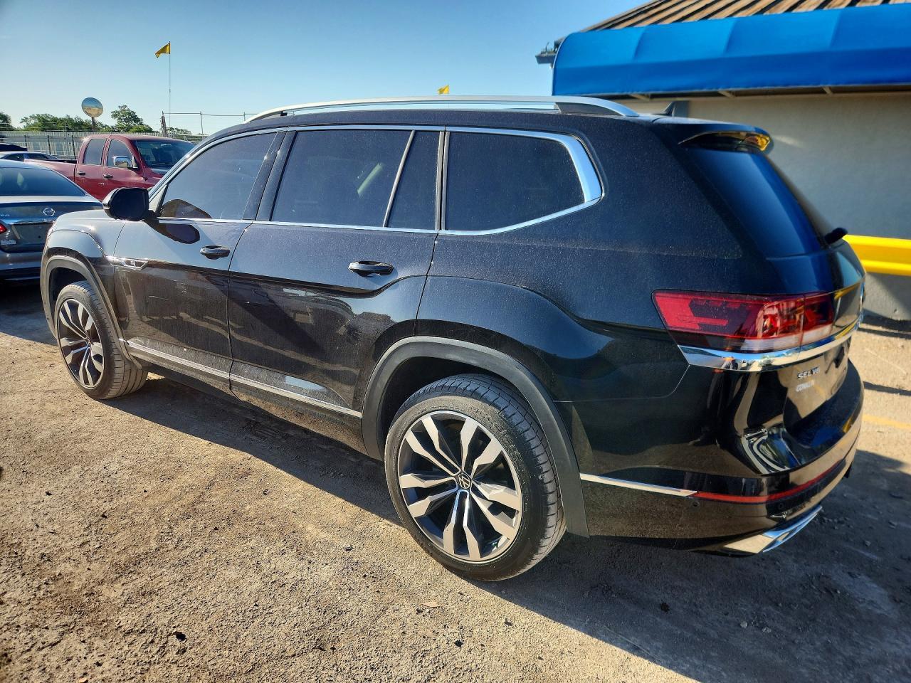 2023 Volkswagen Atlas Sel Premium R-Line - Фото 2
