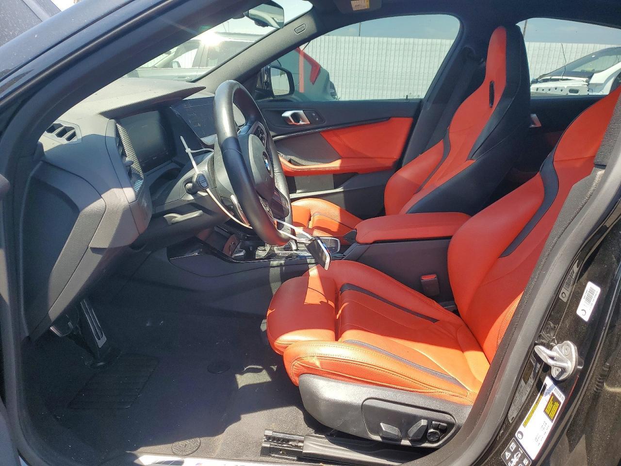 2024 BMW M235Xi - Фото 7