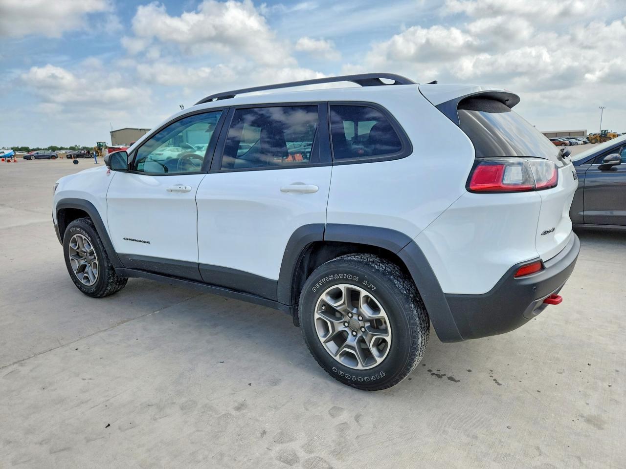 2021 Jeep Cherokee Trailhawk - Фото 2