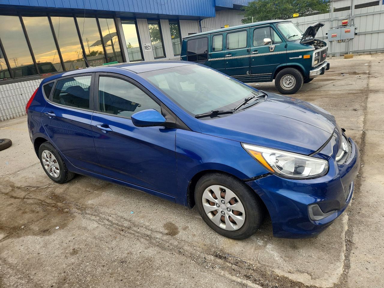 2017 Hyundai Accent Se - Image 4