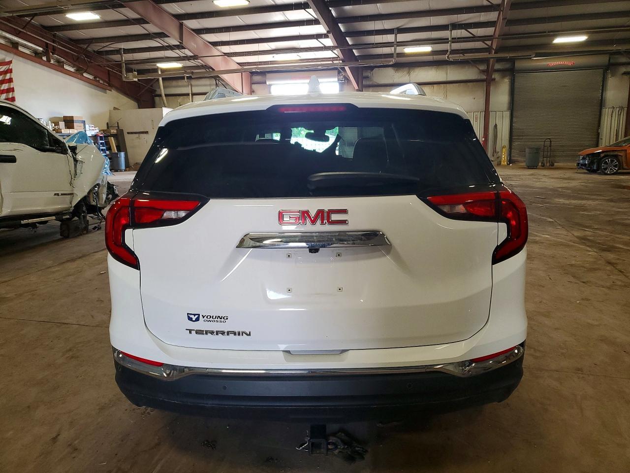 2021 GMC Terrain Slt - Image 6