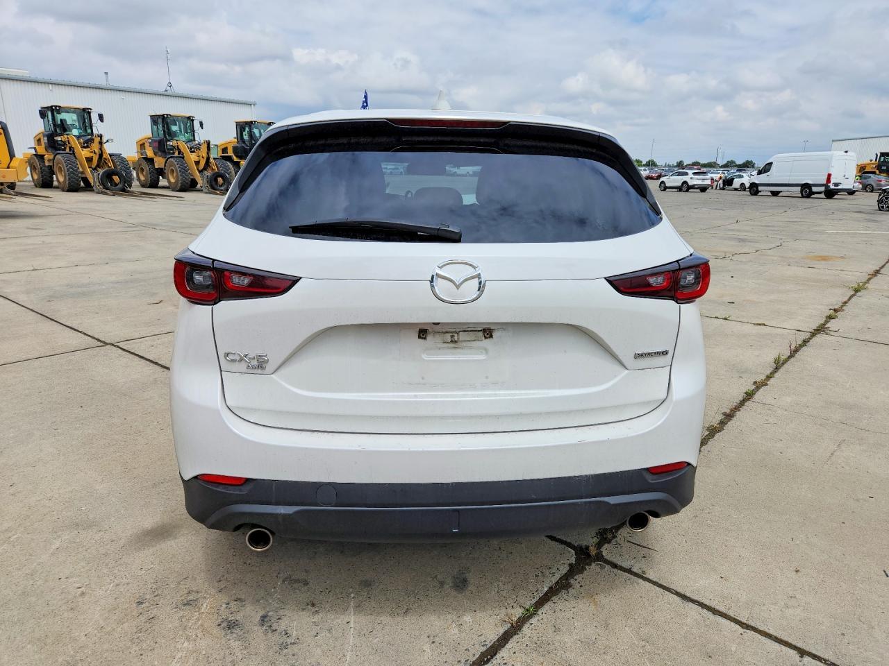 2023 Mazda Cx-5 Premium - Image 6