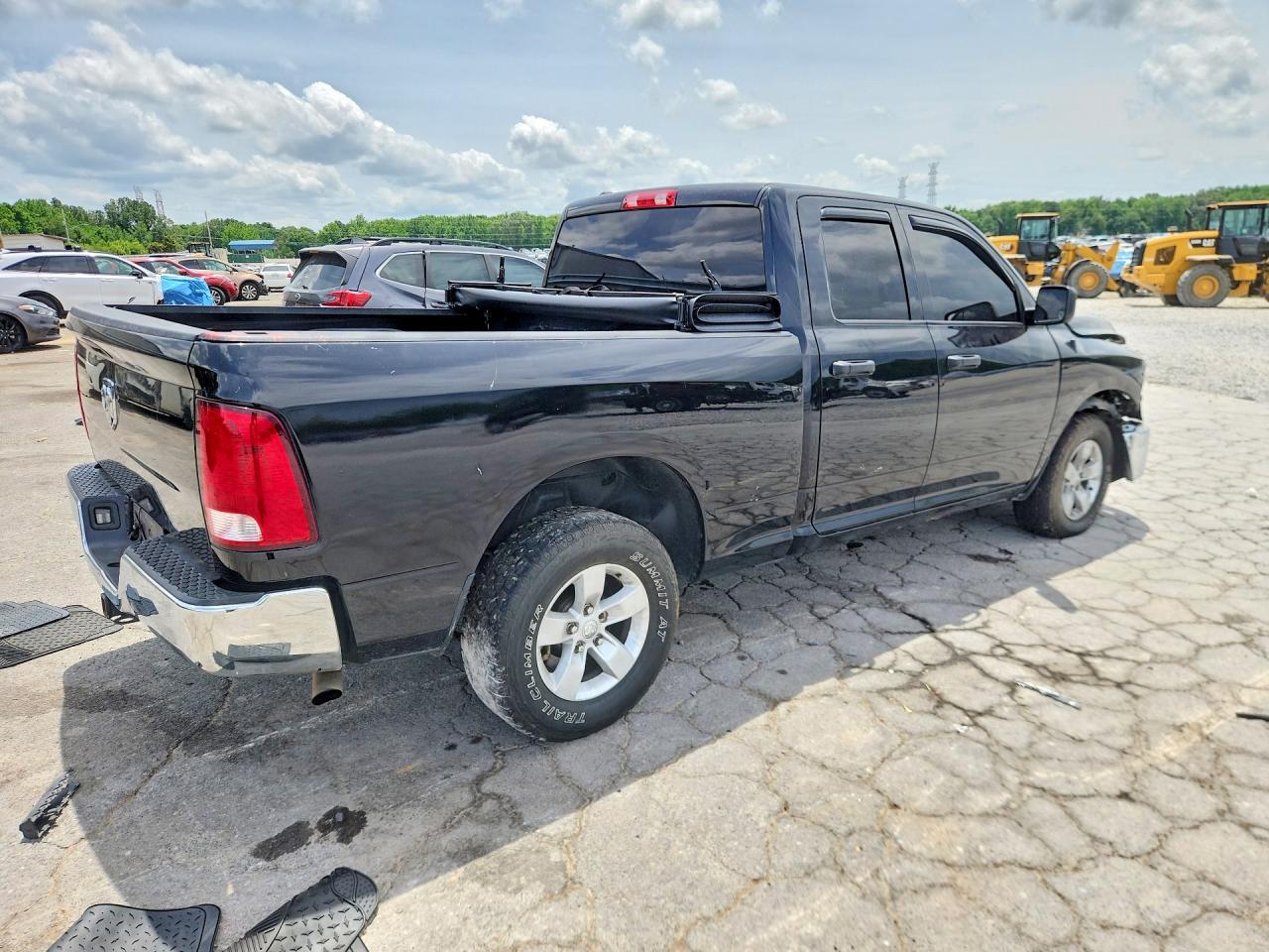 2019 Ram 1500 Classic Tradesman - Фото 3