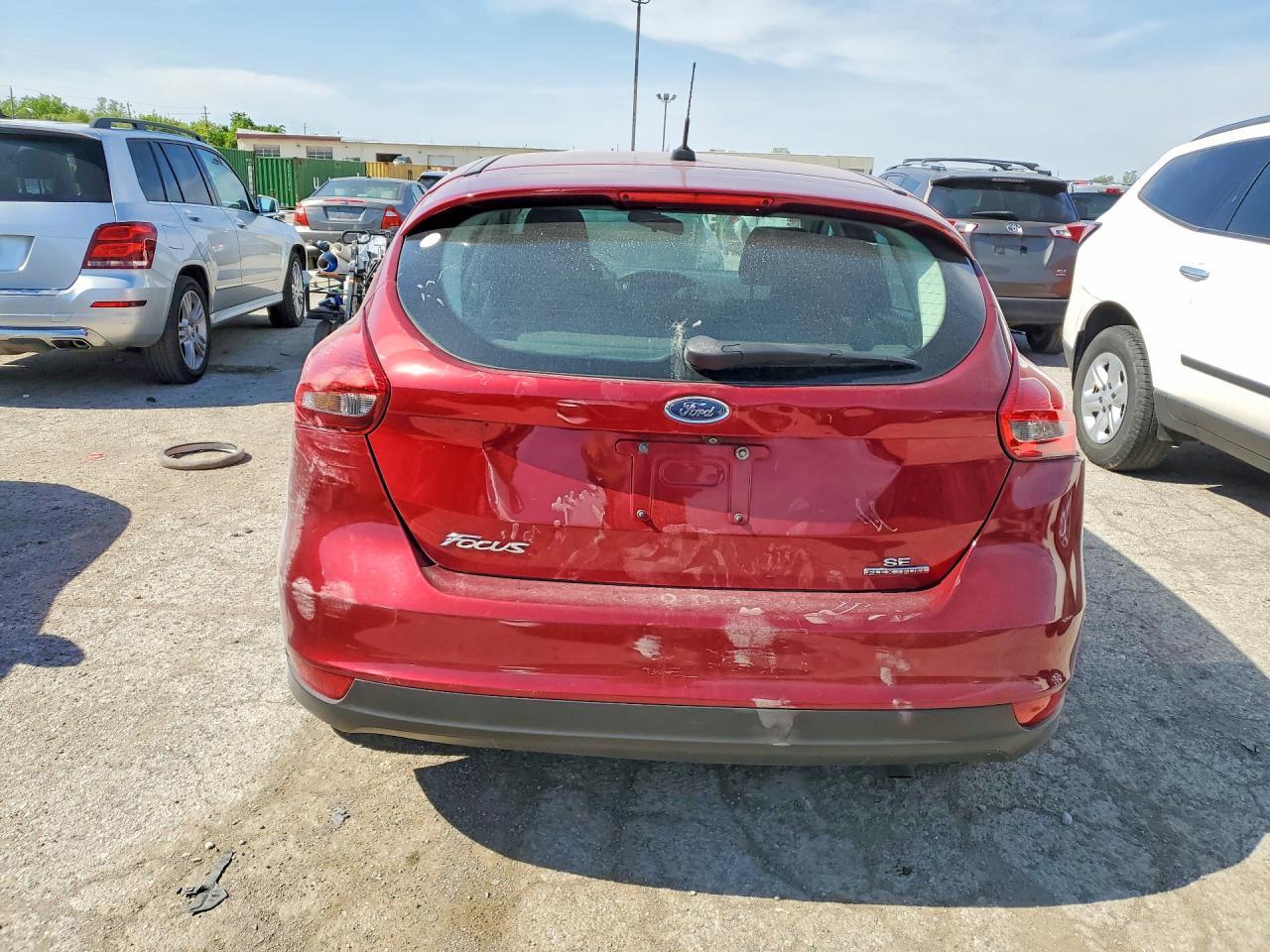 2016 Ford Focus Se - Image 6