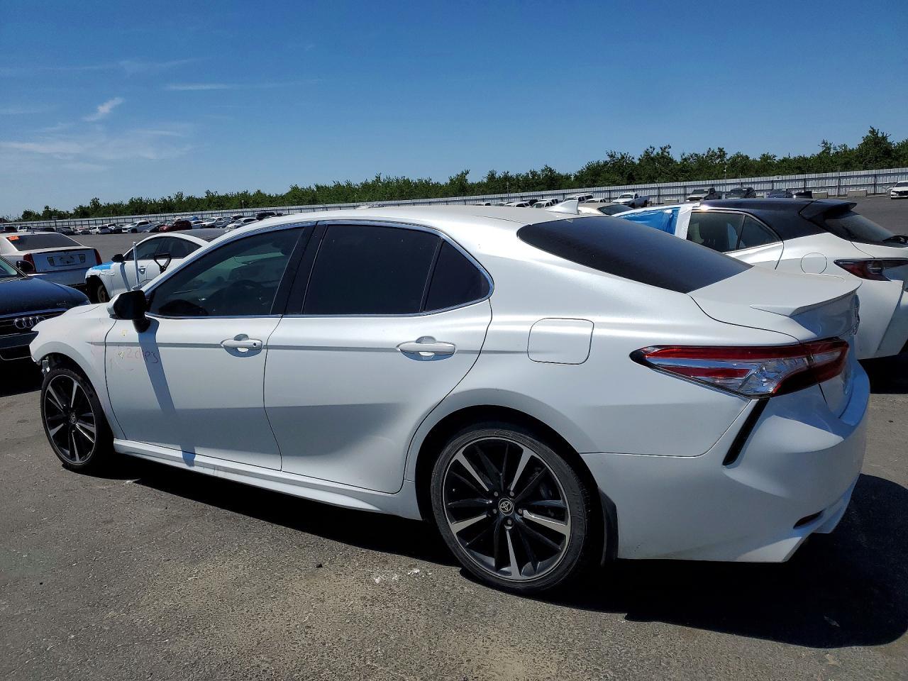 2020 Toyota Camry Xse - Image 2