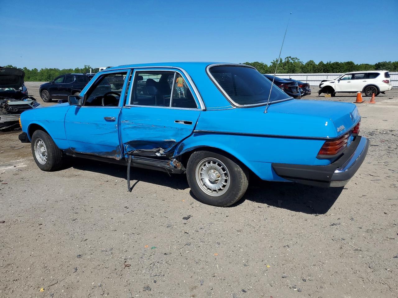 1982 Mercedes-Benz 240 D - Фото 2