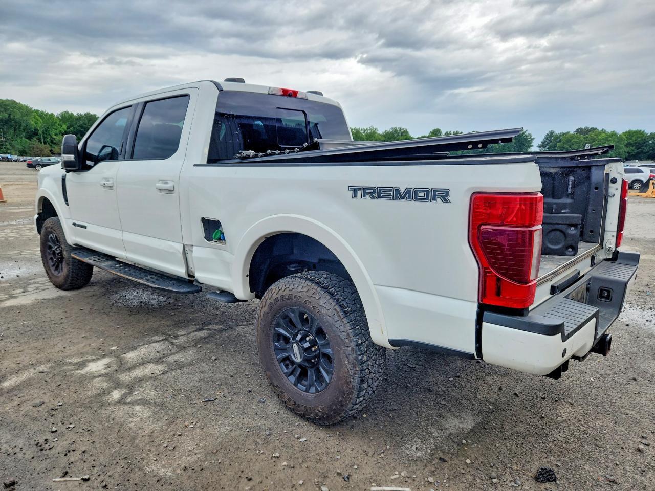 2020 Ford F250 Super Duty - Фото 2