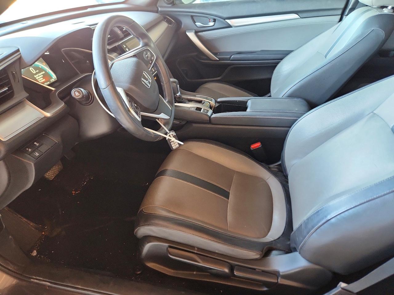 2016 Honda Civic Touring - Фото 7