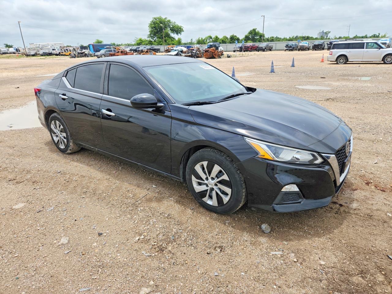 2020 Nissan Altima S - Image 4