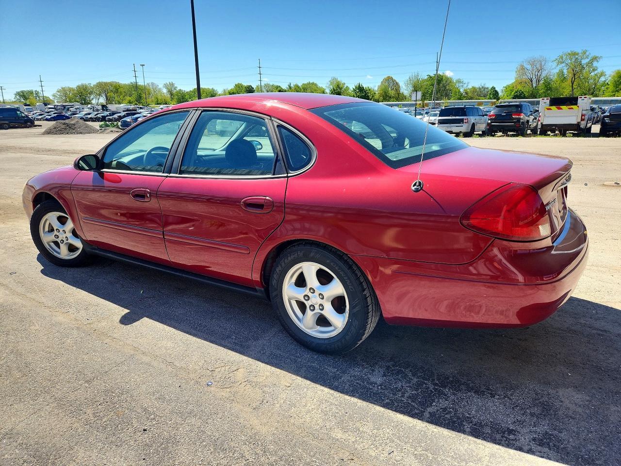 2002 Ford Taurus Se - Image 2