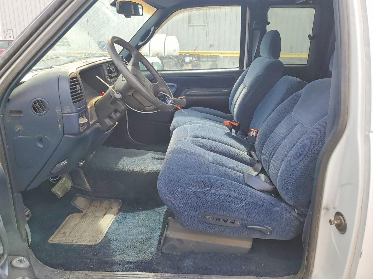 1996 Chevrolet Gmt-400 C1500 - Фото 7