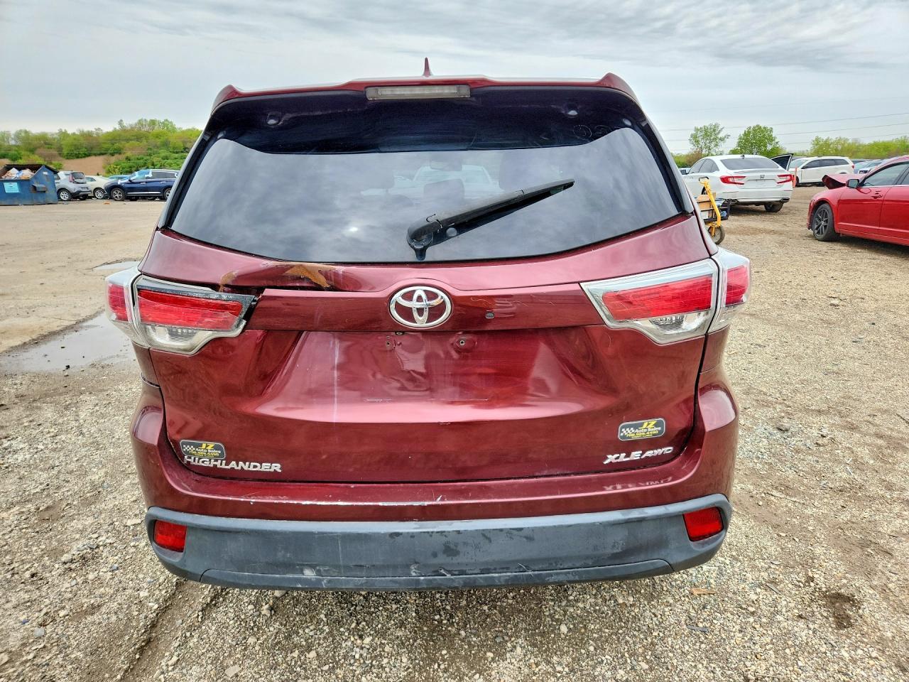 2015 Toyota Highlander Xle - Image 6