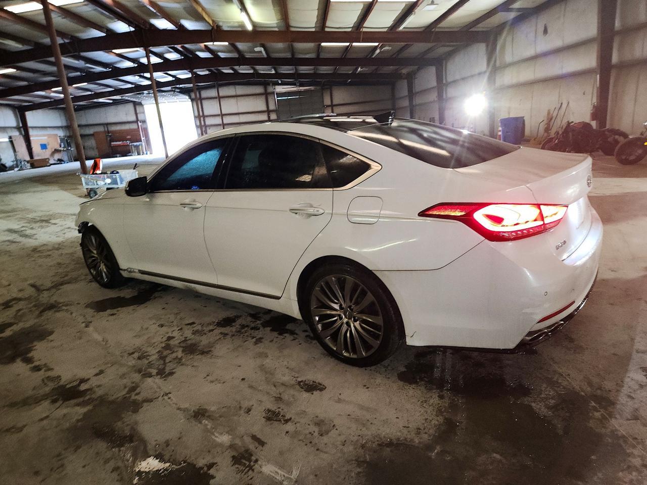 2015 Hyundai Genesis 5.0L - Фото 2
