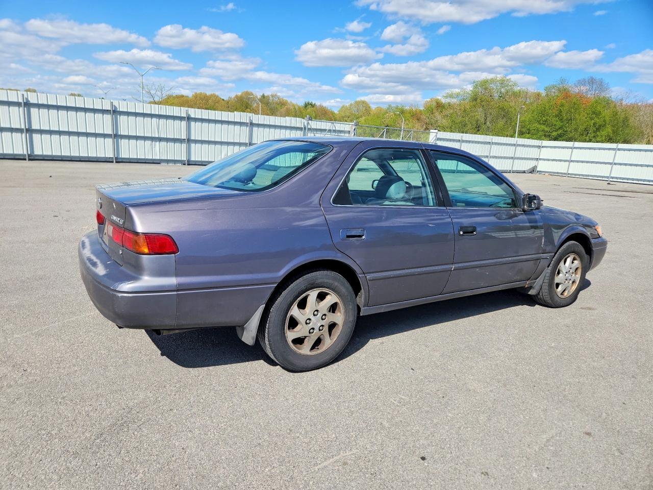 1998 Toyota Camry Xle V6 - Фото 3