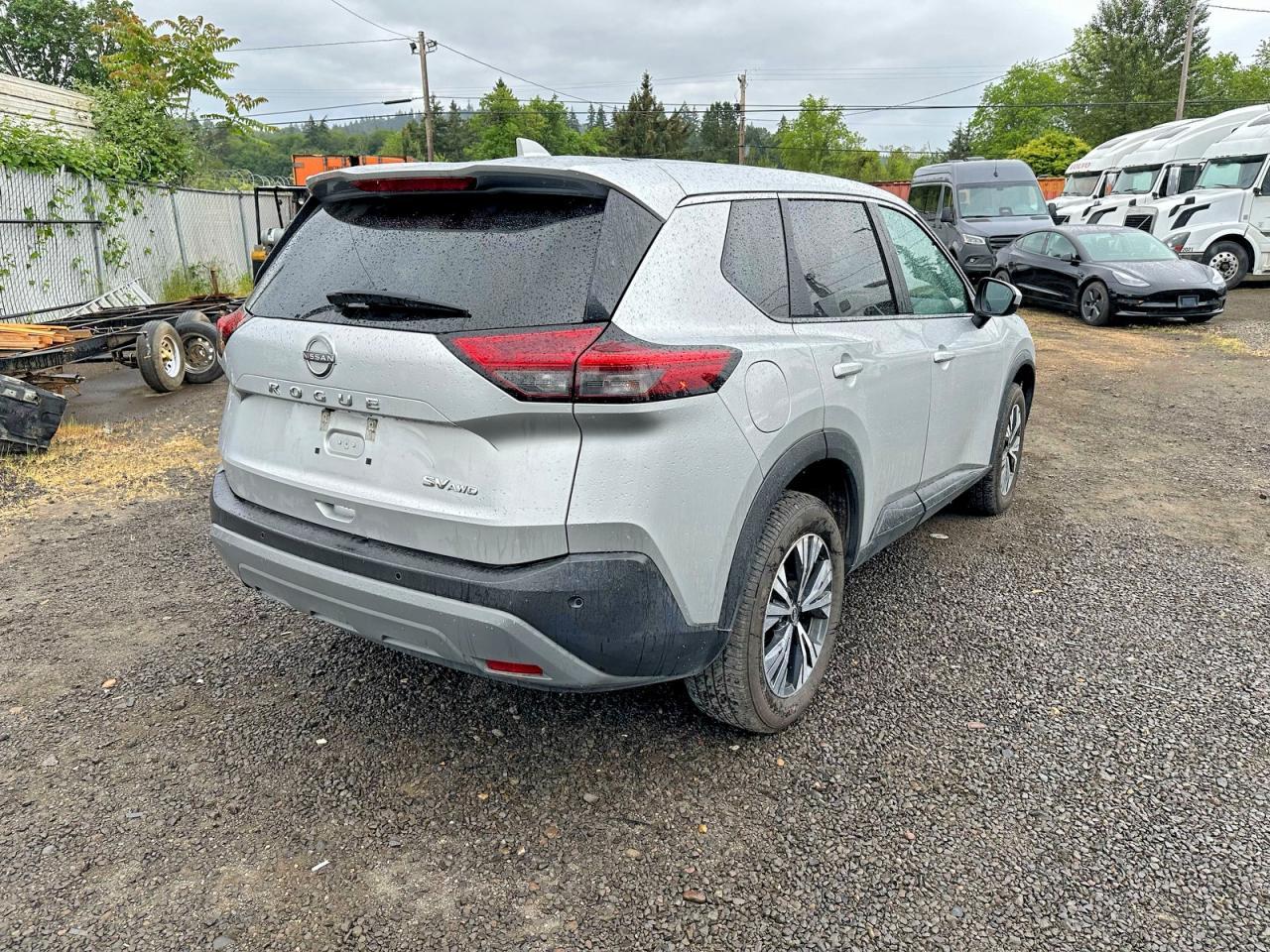 2023 Nissan Rogue Sv - Фото 4