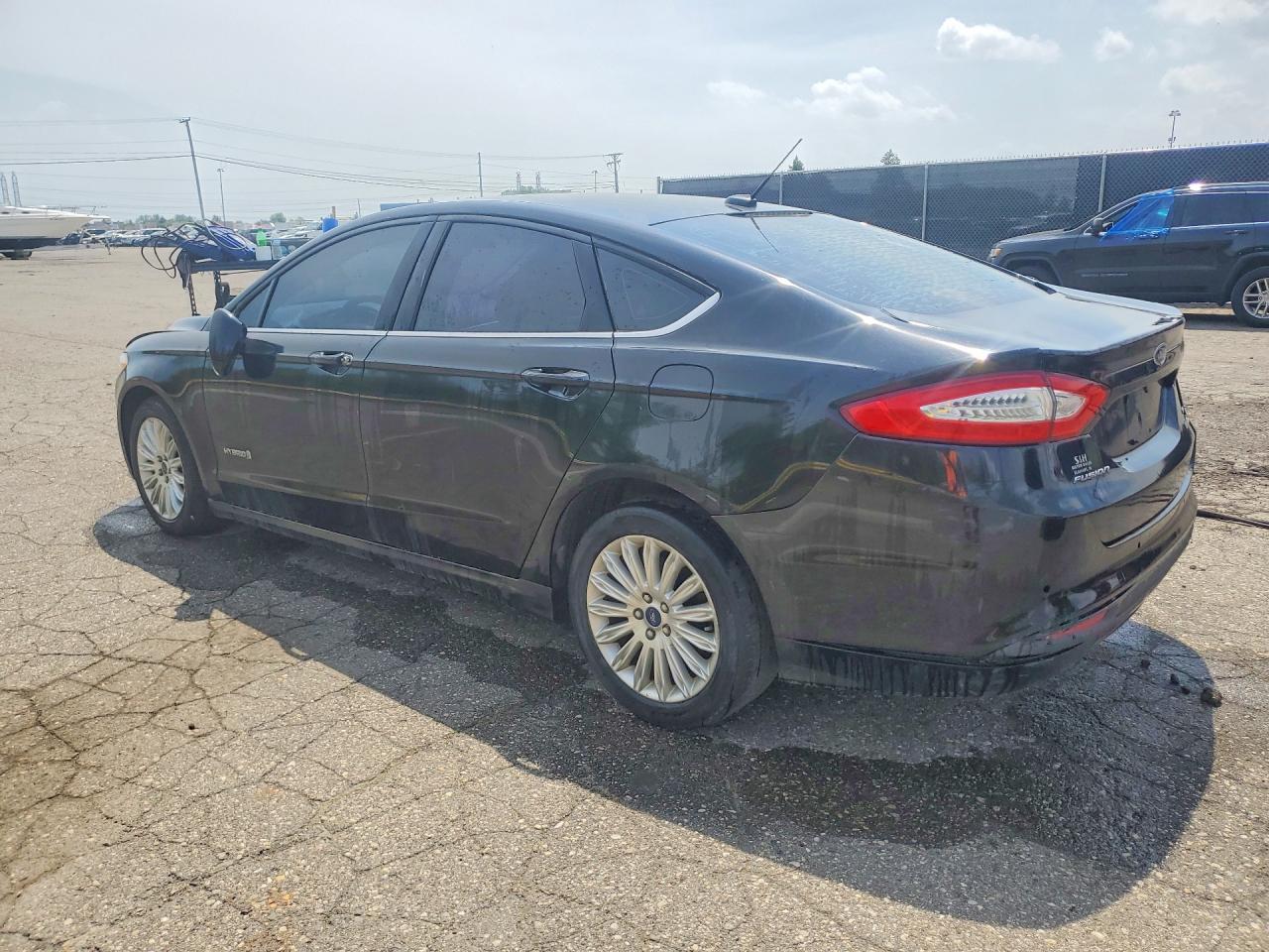 2014 Ford Fusion Se Hybrid - Image 2