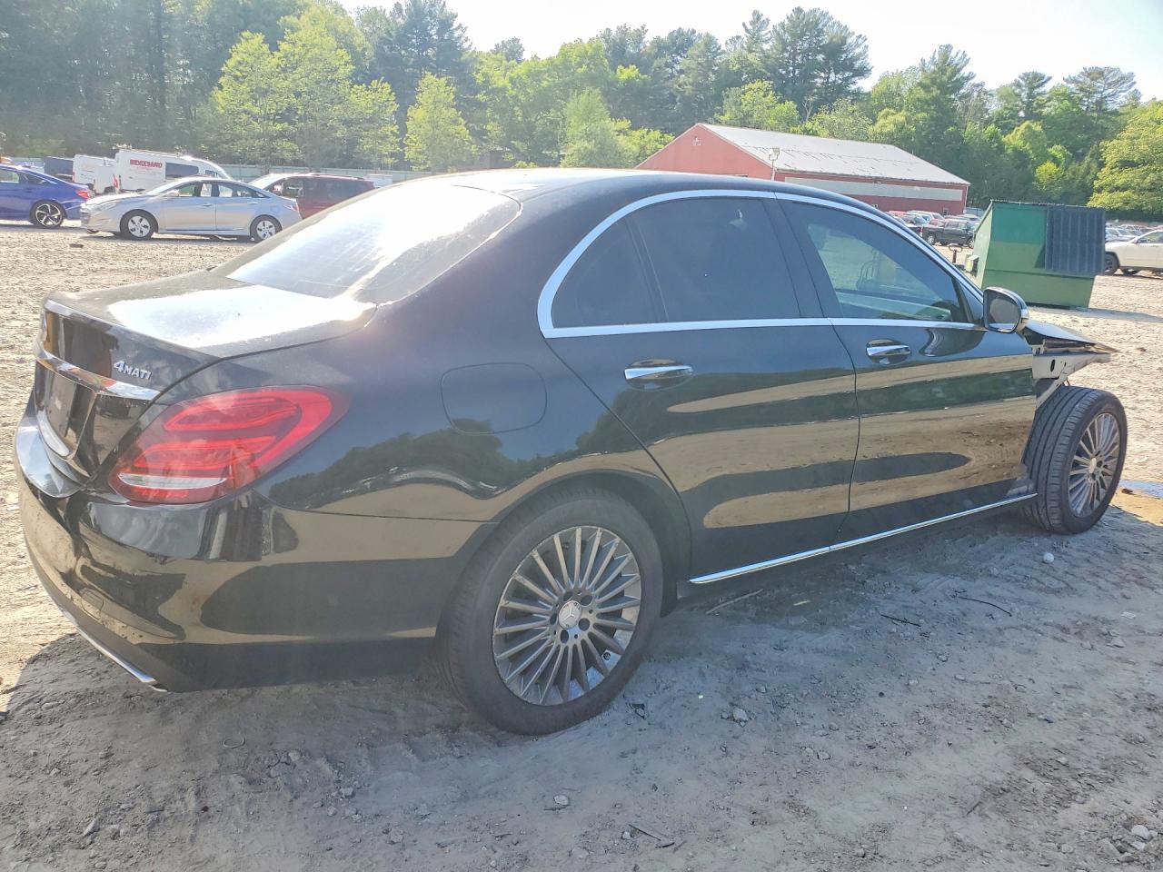 2015 Mercedes-Benz C 300 4Matic - Фото 3