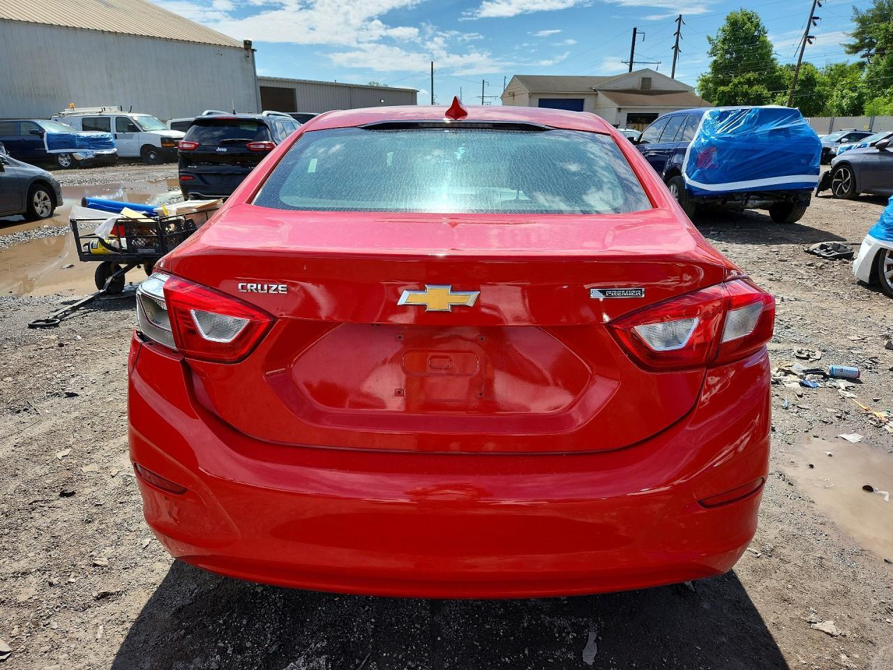 2017 Chevrolet Cruz - Фото 6