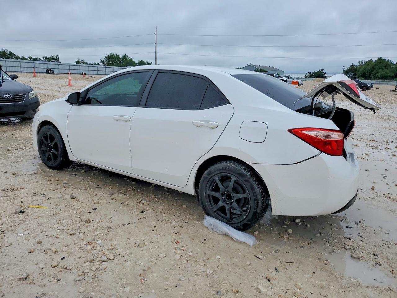 2019 Toyota Corolla L - Фото 2