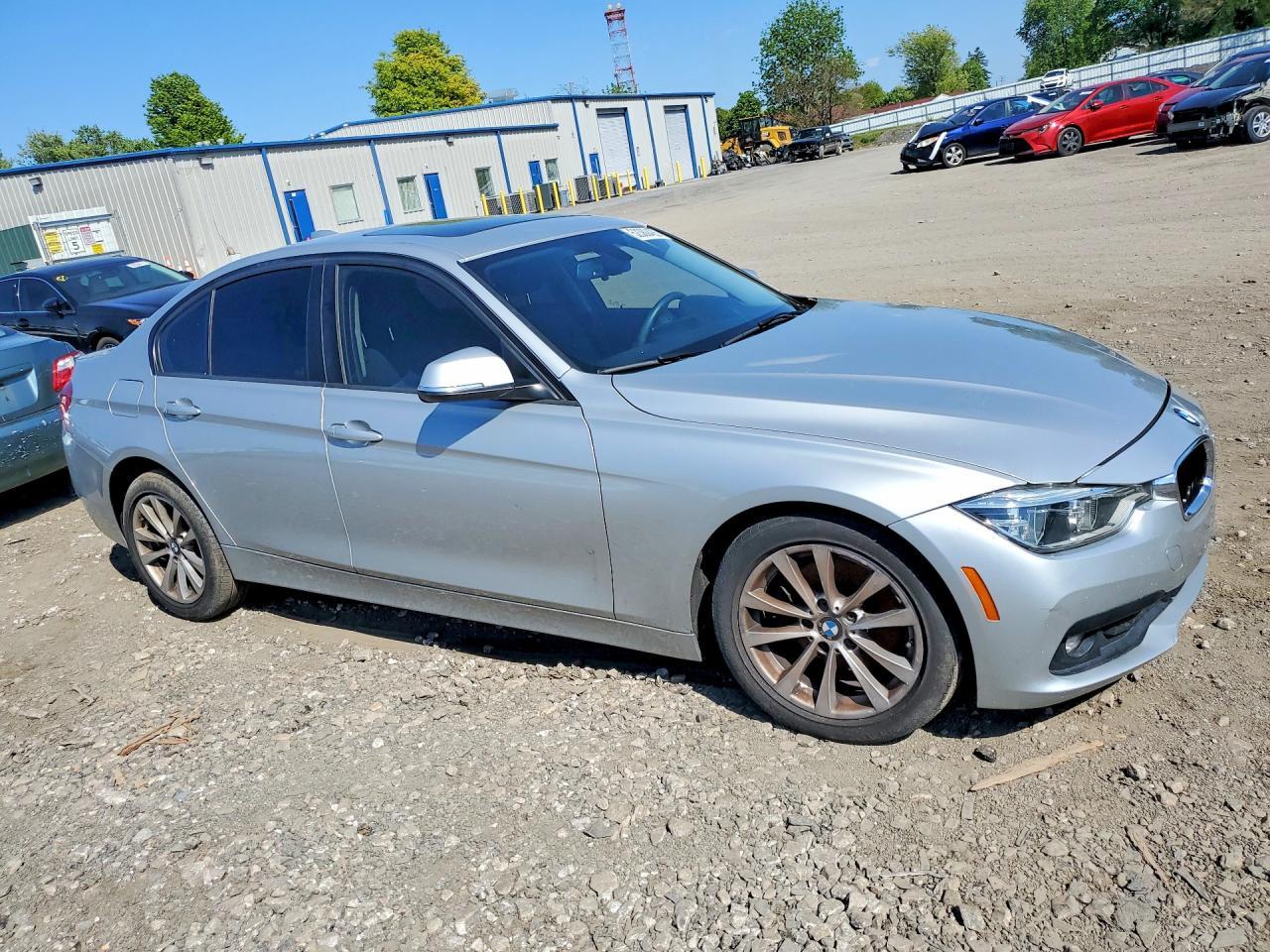 2018 BMW 320 Xi - Фото 4