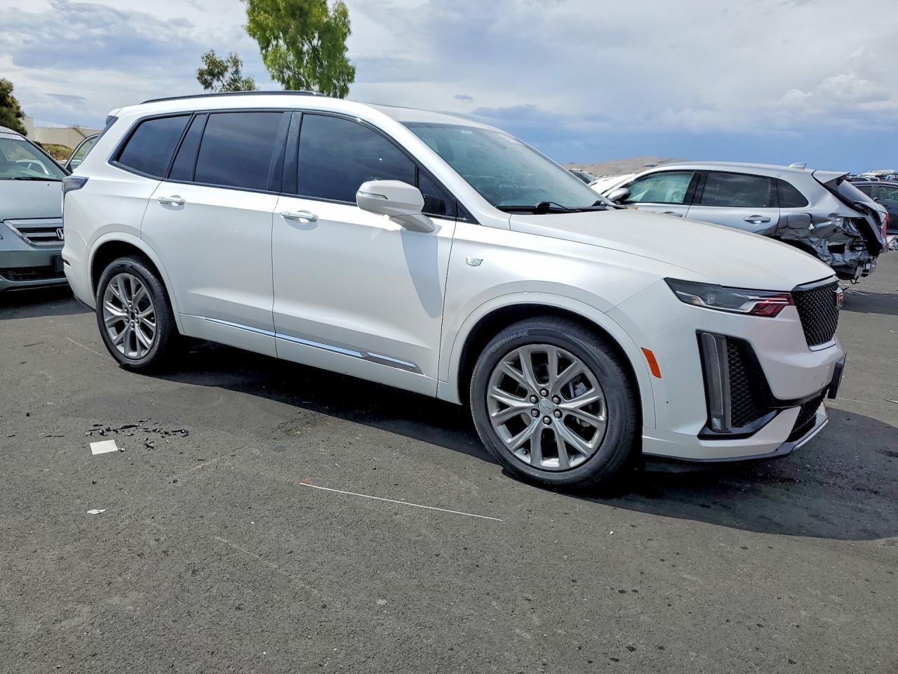 2020 Cadillac Xt6 Sport - Image 4