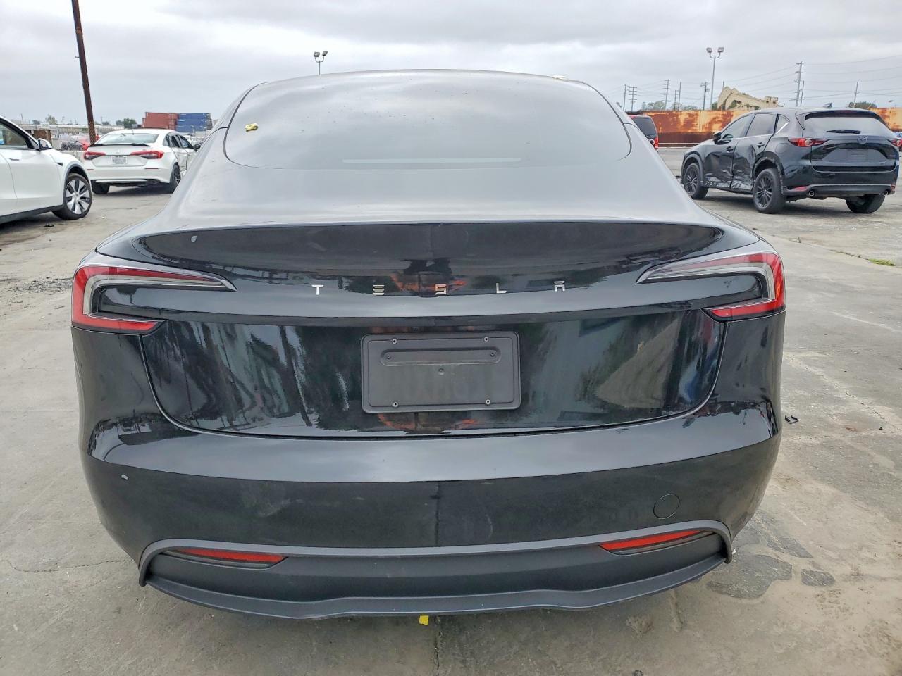2024 Tesla Model 3 - Image 6