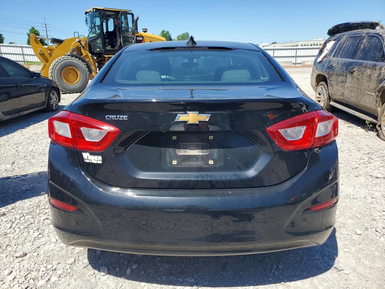 2017 Chevrolet Cruze Ls - Фото 6