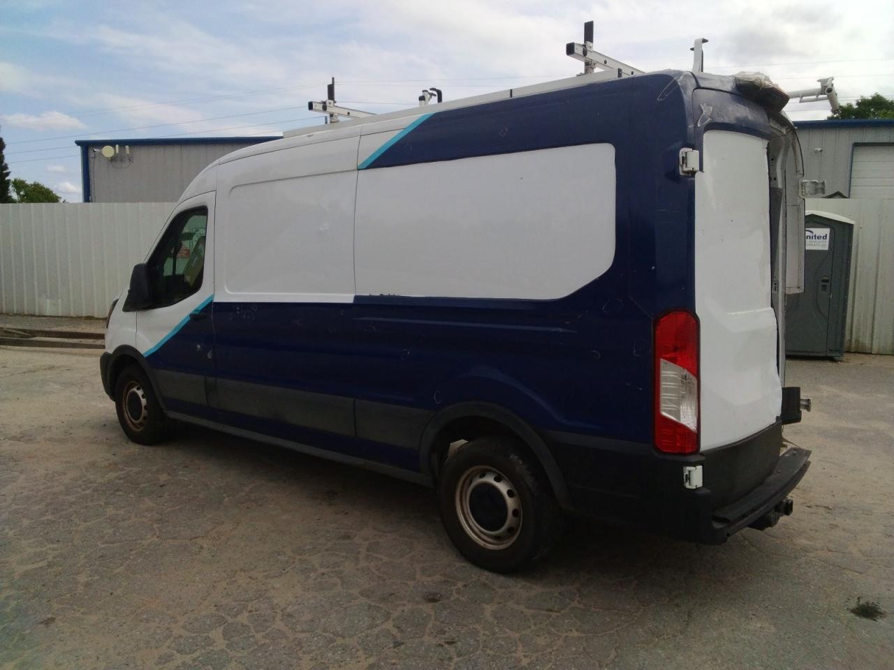 2022 Ford Transit 250 Utility / Service Van - Фото 2