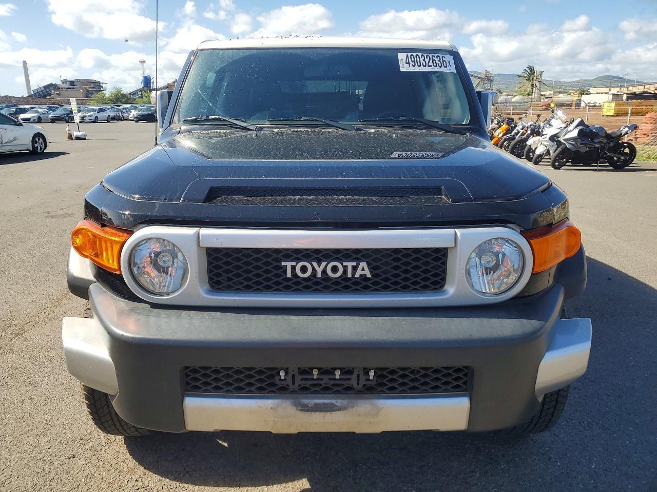 2011 Toyota Fj Cruiser Base - Фото 5