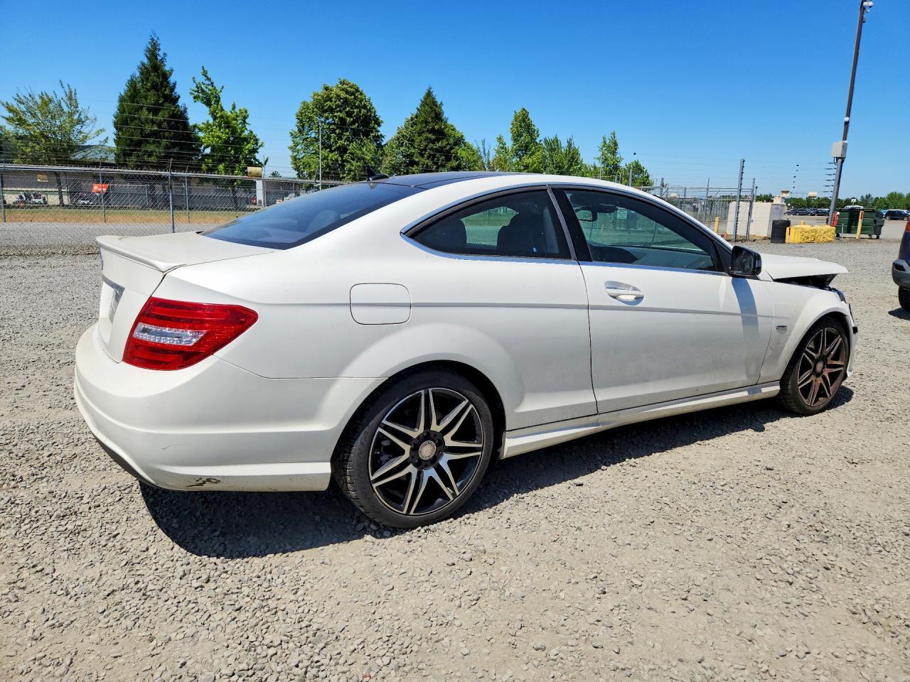 2013 Mercedes-Benz C 250 - Фото 3