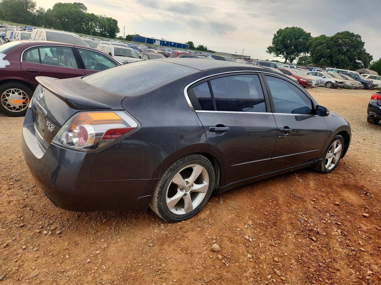 2007 Nissan Altima 3.5 Se - Фото 3