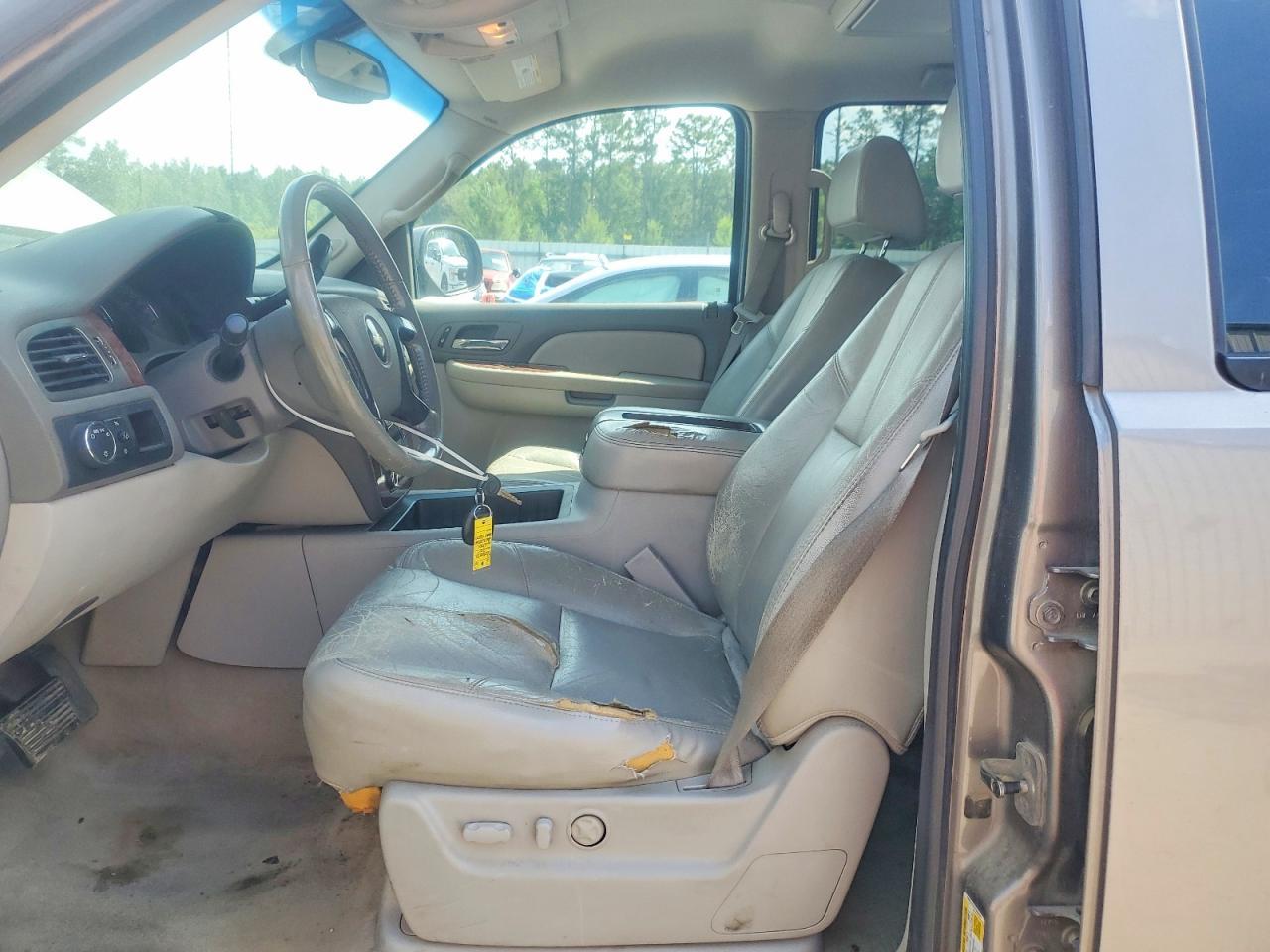 2007 Chevrolet Avalanche C1500 - Image 7