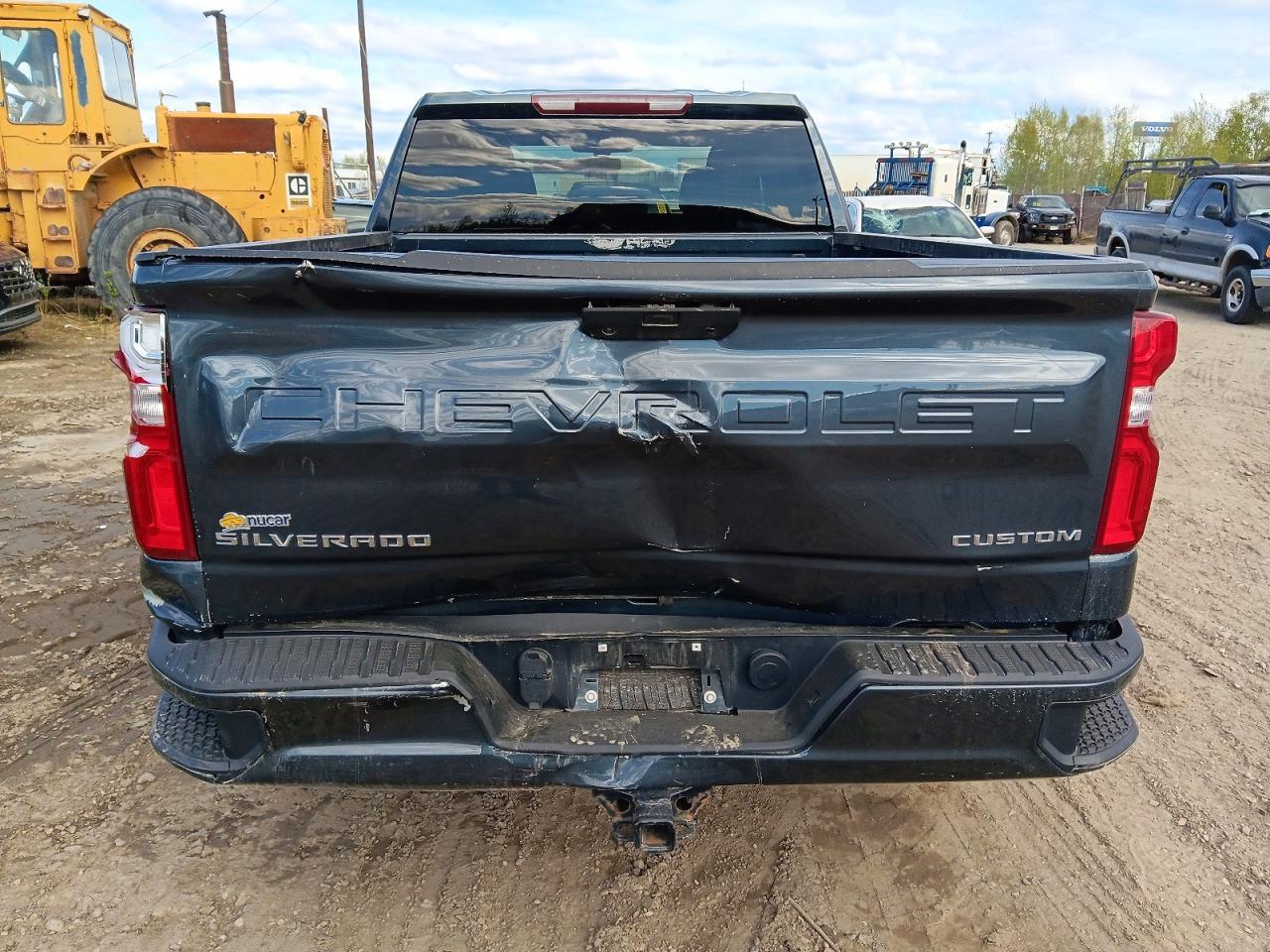 2021 Chevrolet Silverado K1500 Custom - Фото 6