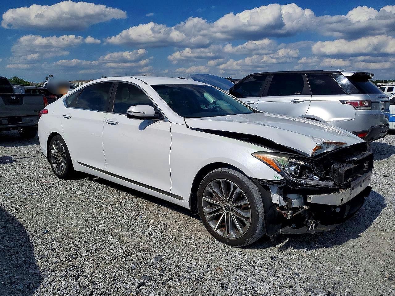 2016 Hyundai Genesis 3.8L - Фото 4