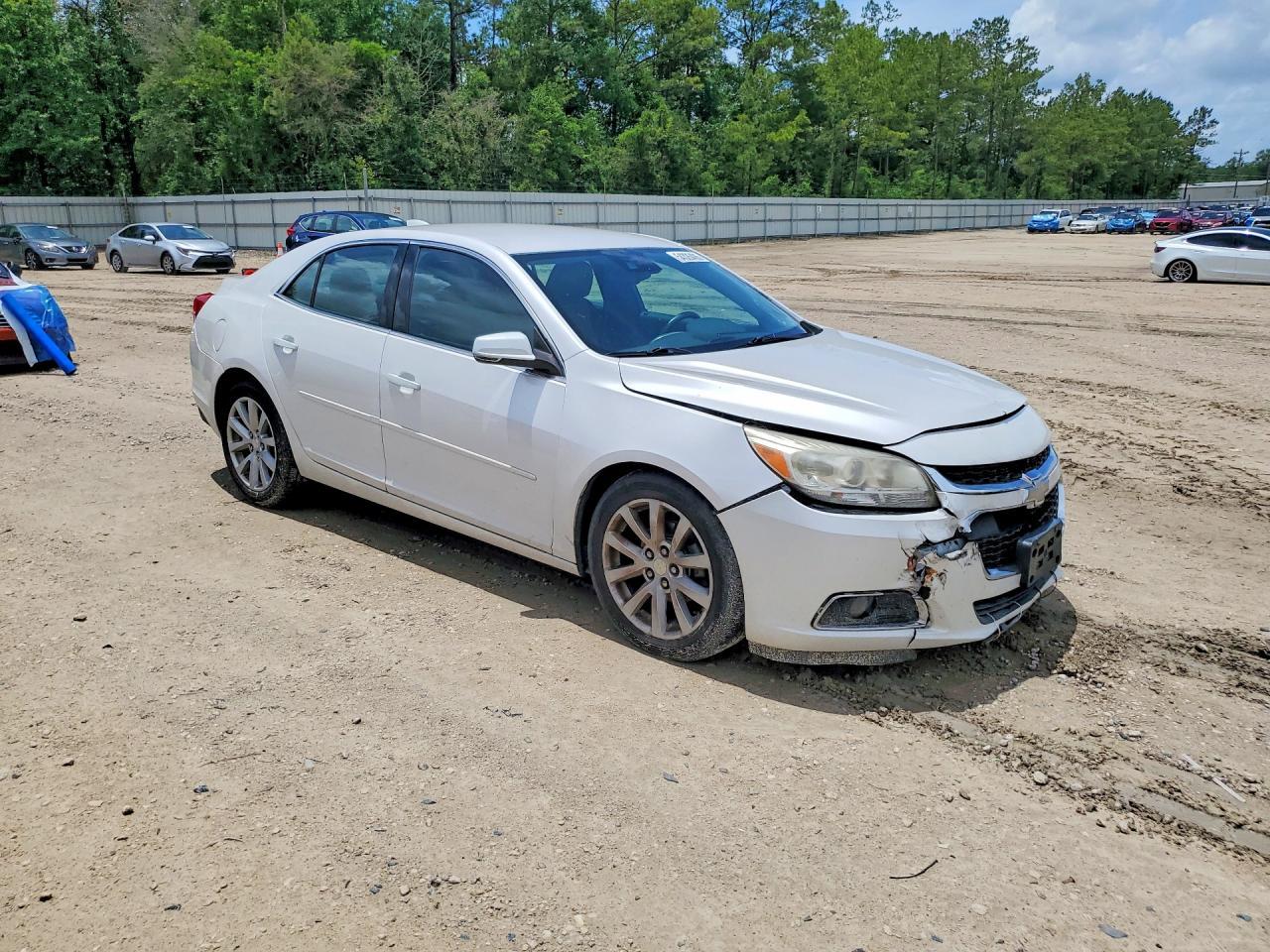 2015 Chevrolet Malibu 2Lt - Image 4