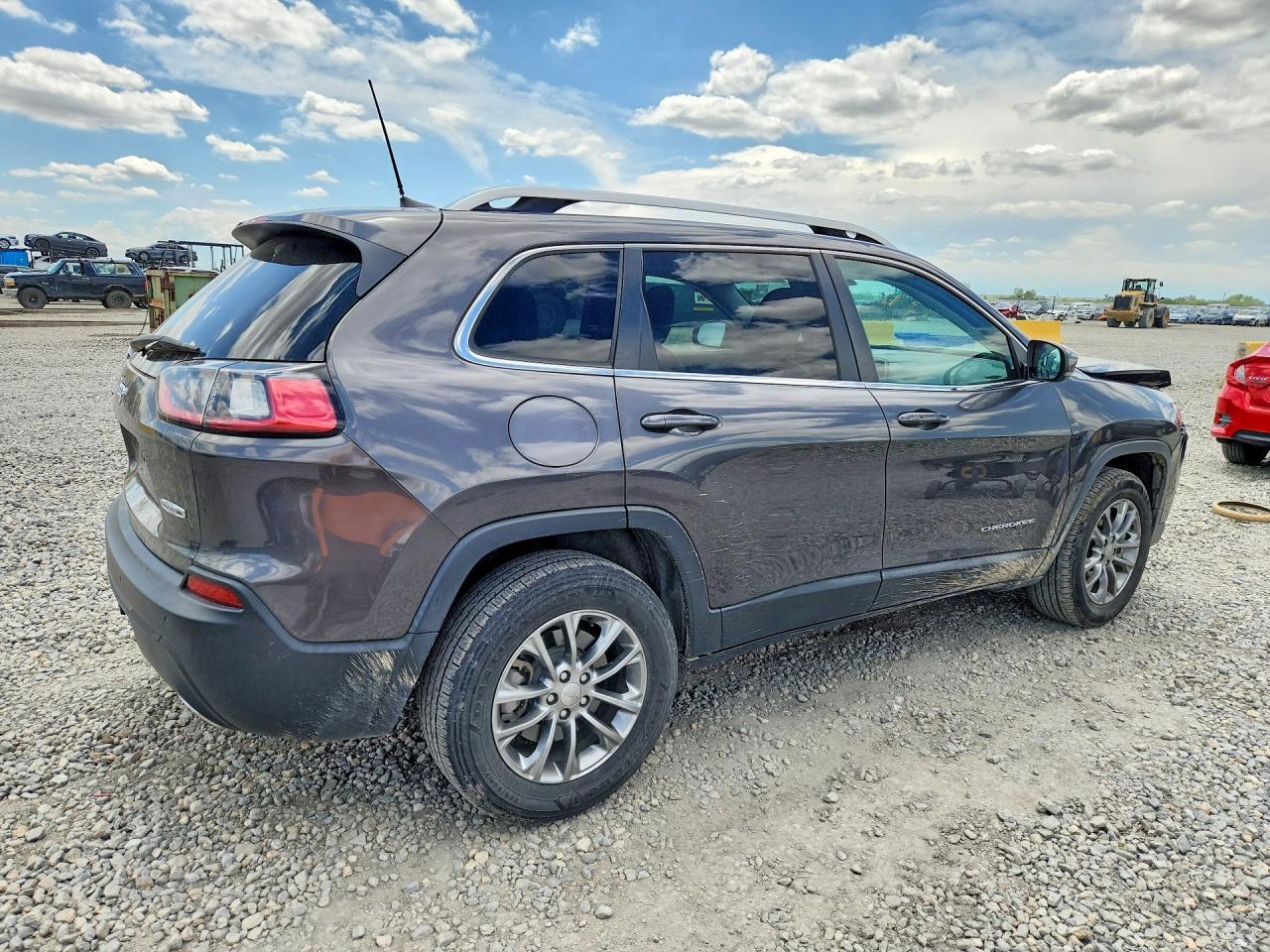 2019 Jeep Cherokee Latitude Plus - Фото 3