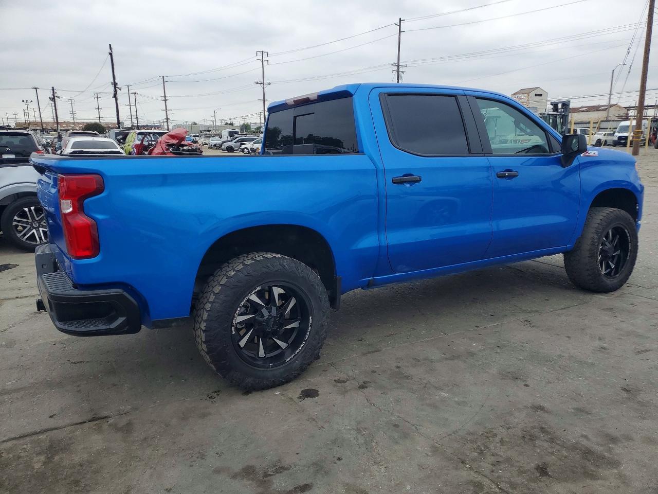 2025 Chevrolet Silverado K1500 Lt Trail Boss - Фото 3