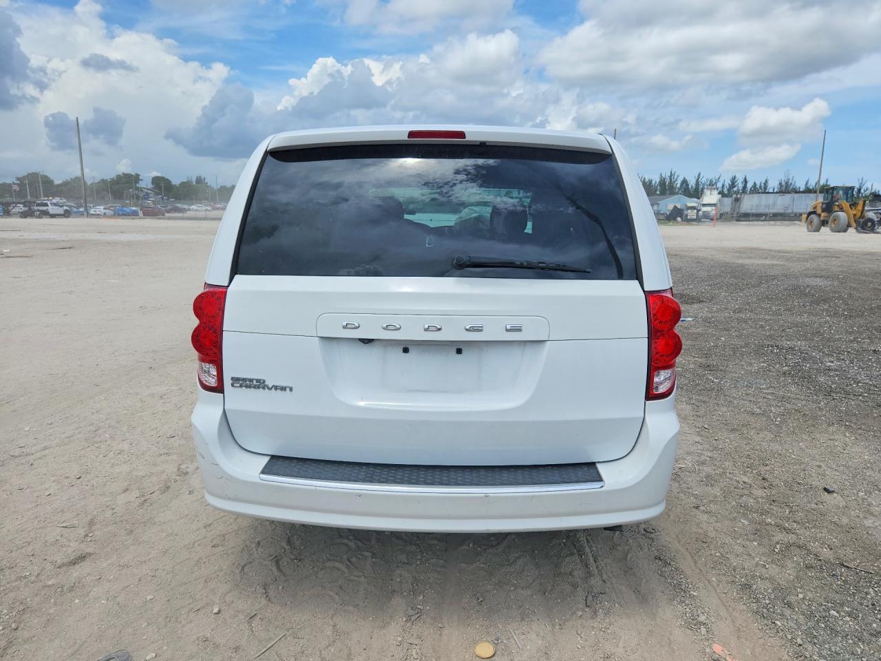 2018 Dodge Grand Caravan Se - Image 6