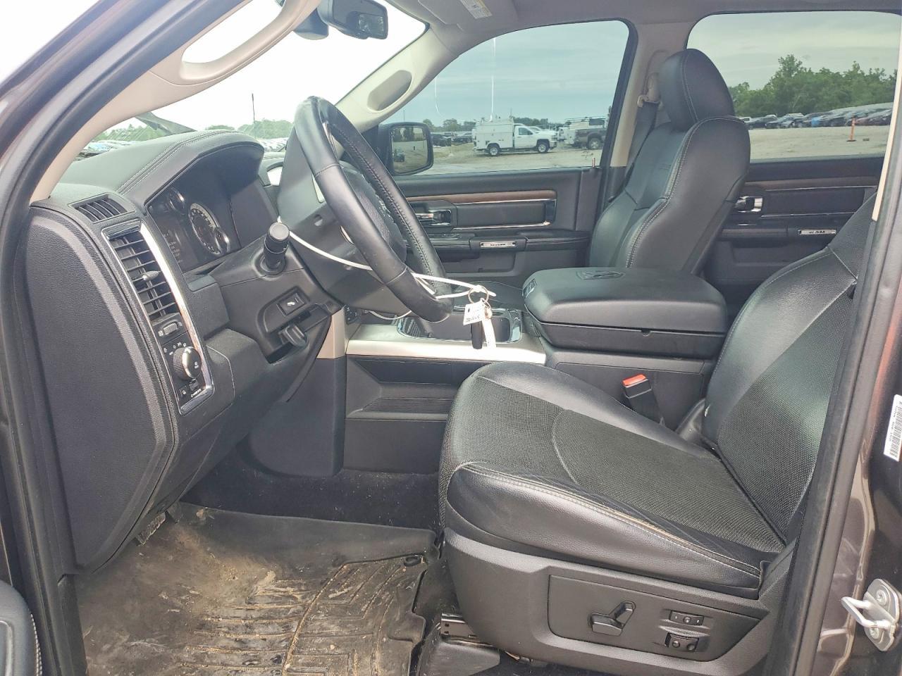 2017 Ram 1500 Laramie - Фото 7