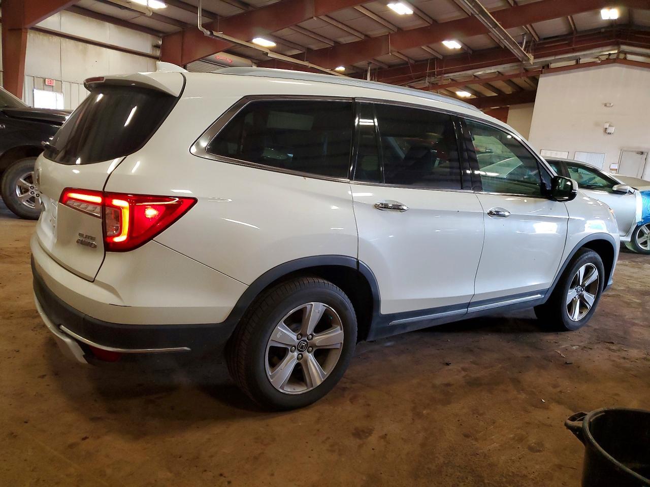 2020 Honda Pilot Elite - Фото 3