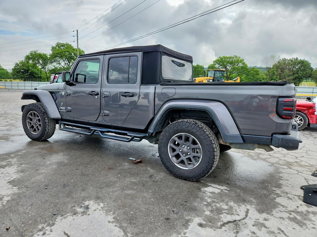 2020 Jeep Gladiator Overland - Image 2