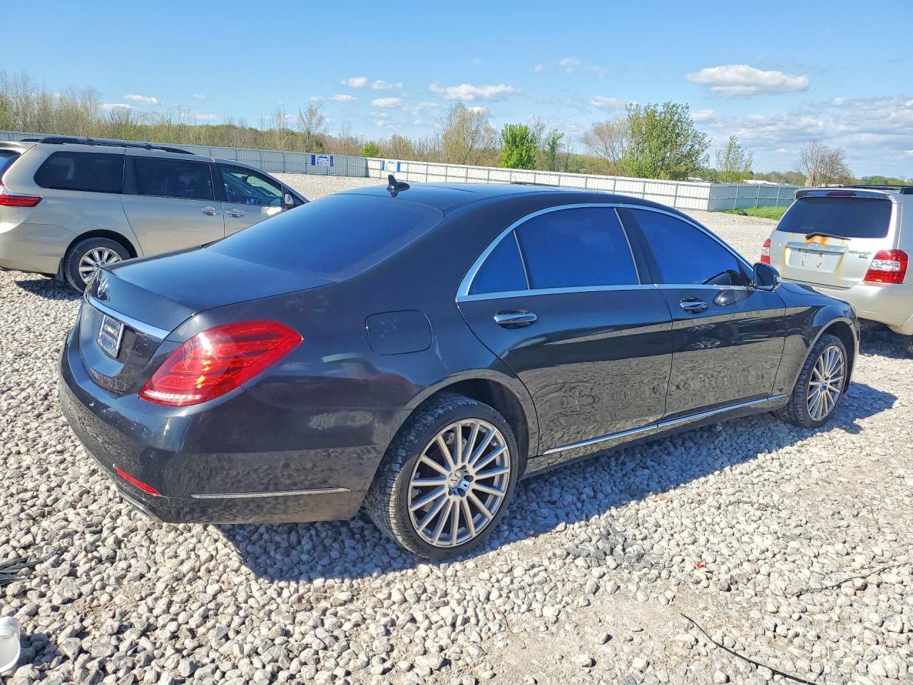 2014 Mercedes-Benz S 550 - Image 3