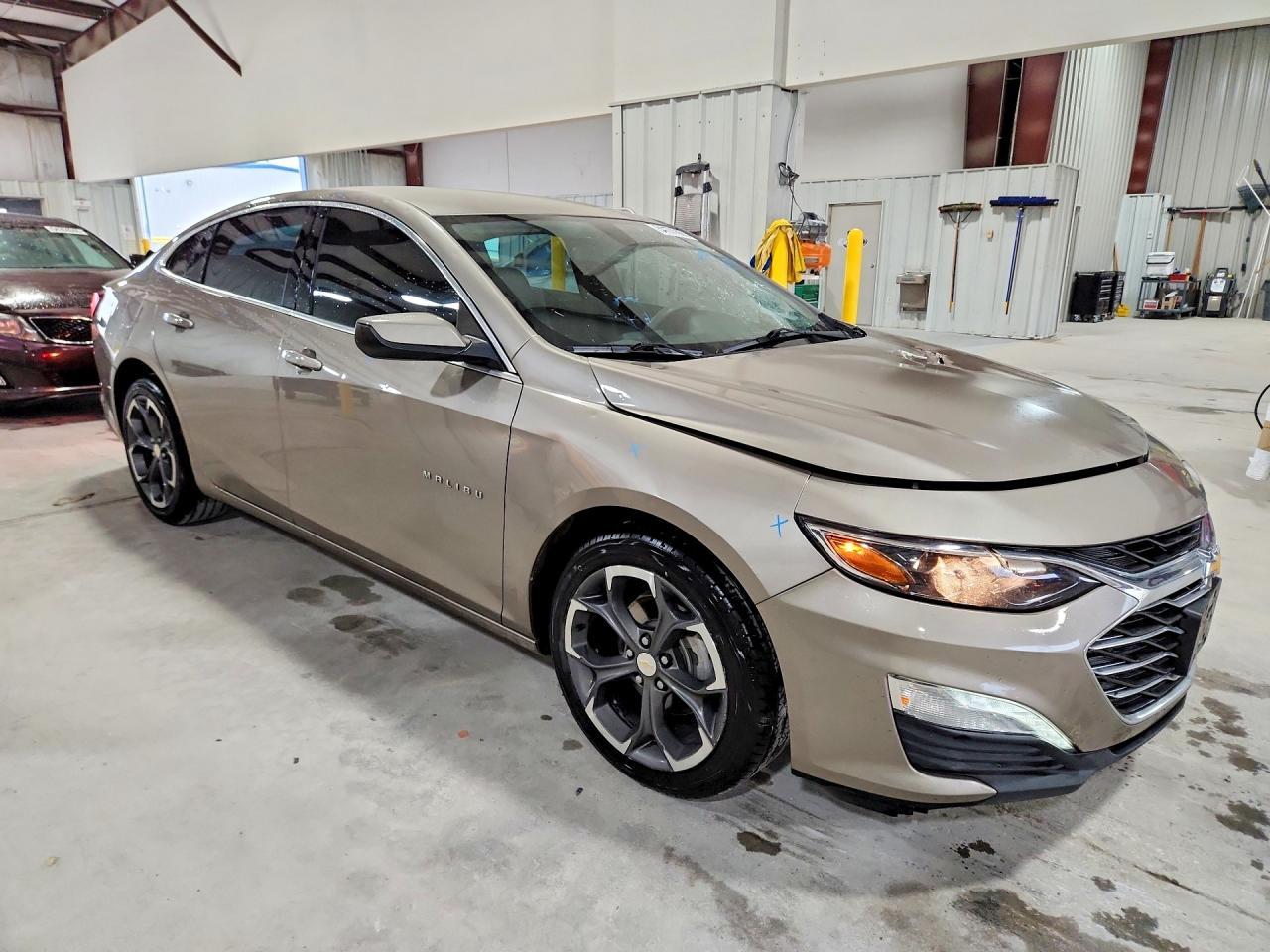 2022 Chevrolet Malibu Lt - Фото 4