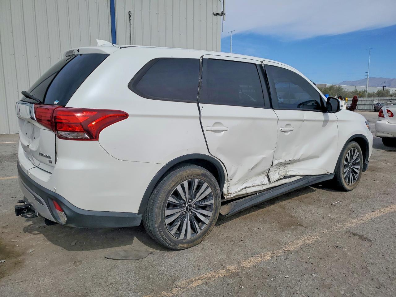 2019 Mitsubishi Outlander Se - Фото 3