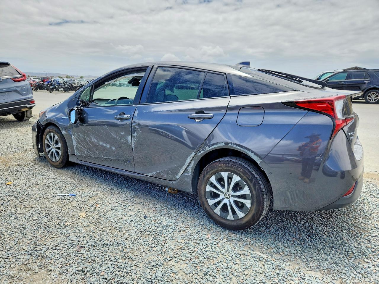 2020 Toyota Prius Le Awd-E - Фото 2